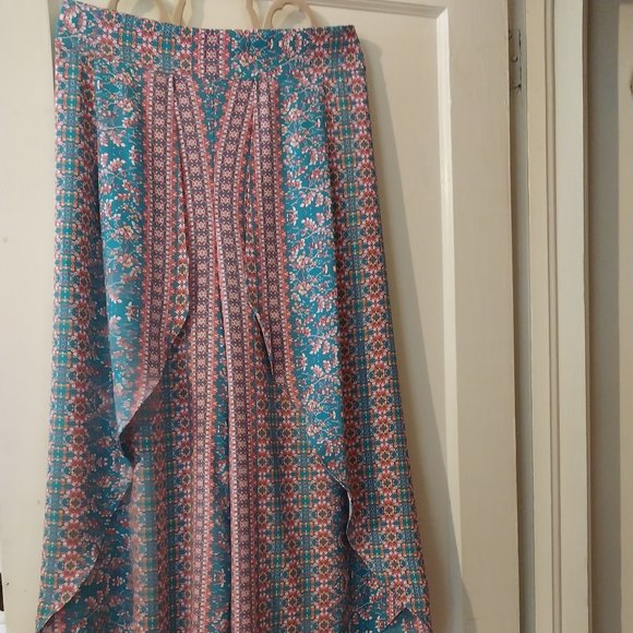 BCBGMAXAZRIA Pants, Culottes, Gauchos, - Picture 1 of 8